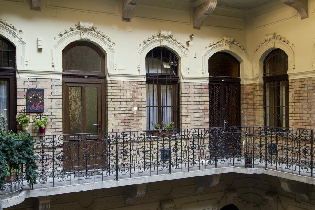 Eoetvoes Apartman Budapeste Quarto foto